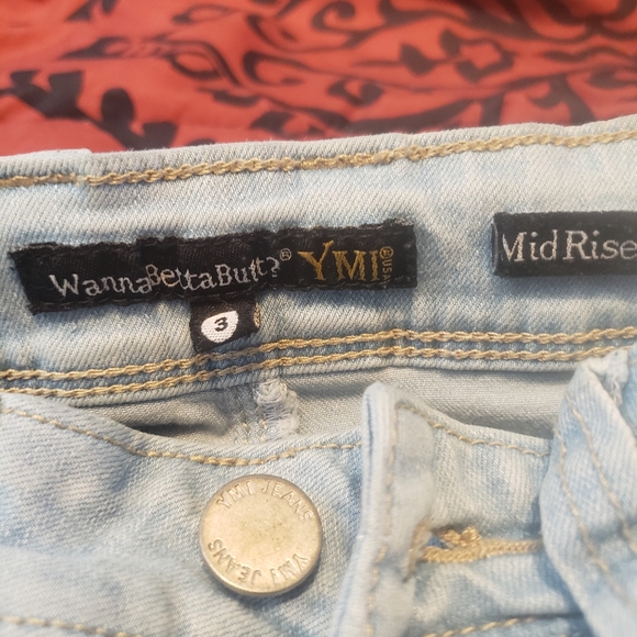 Ymi - Picture 2 of 3